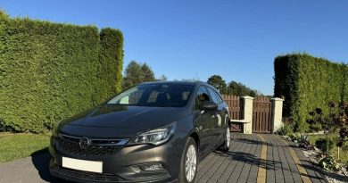 Opel Astra (2016)