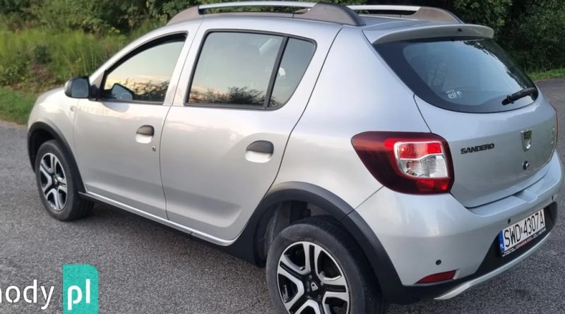 Dacia Sandero (2015)